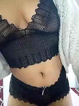 Camilla-23y from StripChat is Freechat