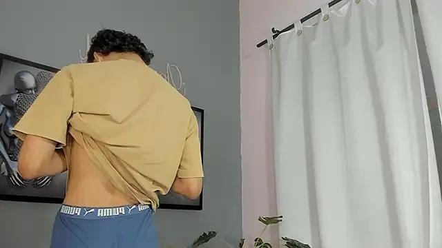 camillo_virgil from StripChat is Freechat