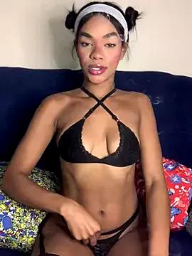 Cammgirlmii from StripChat
