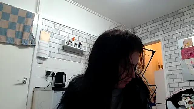Camwithchlox from StripChat