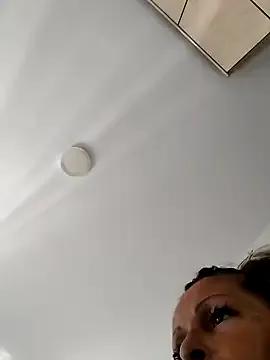 canariamorbosa from StripChat is Freechat