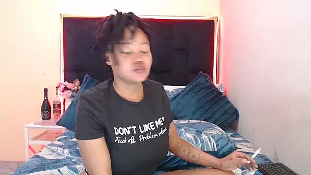 CancerGodessX from StripChat is Freechat