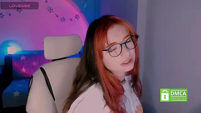 candy_lina from StripChat is Freechat