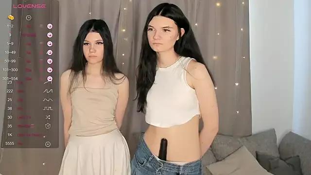 Candy_Princesses from StripChat is Freechat