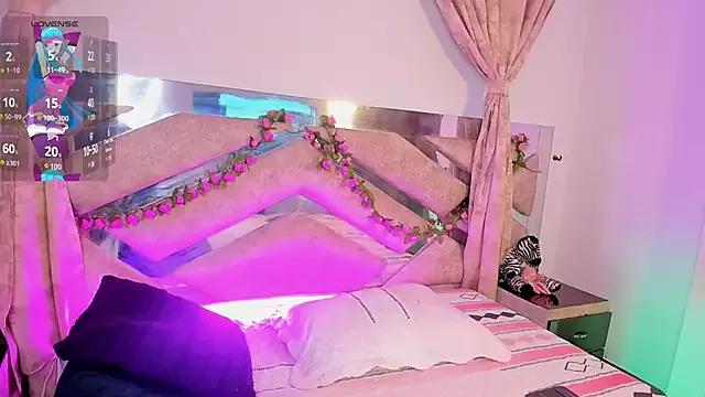 Try our streaming cams variety and talk on a personal level with our adorable girls streamers, showing off their bountiful shapes and dildos.