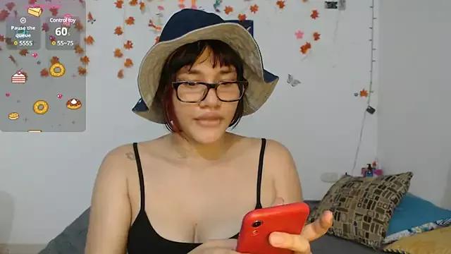 Candyy_gh from StripChat is Freechat
