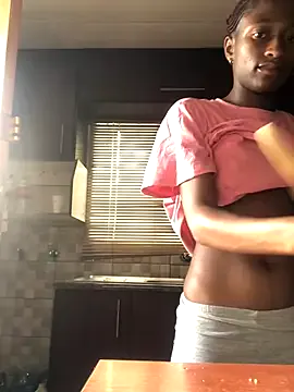 Caramel102004 from StripChat