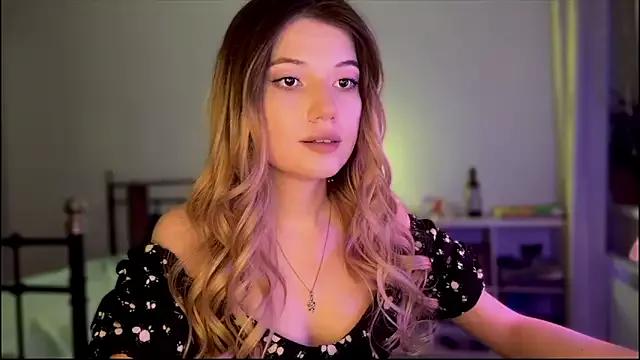 Caramel_Peach from StripChat