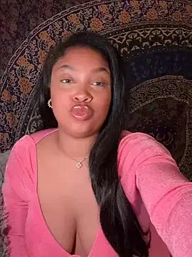 caramelangelxo from StripChat