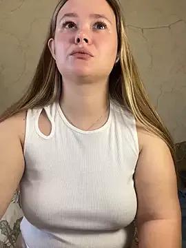 CaramelleBeauty from StripChat is Freechat