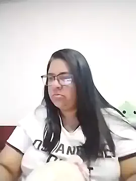 Carameloswing1 on StripChat 