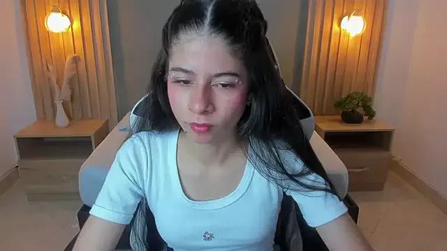 carlina_15 from StripChat is Freechat