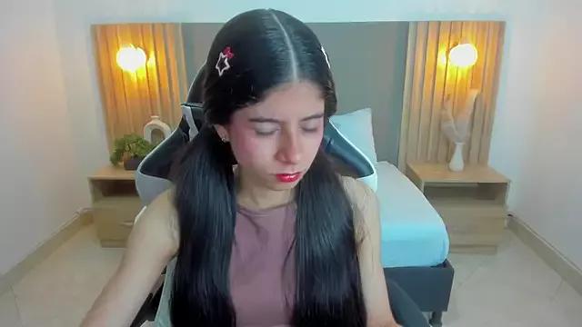 carlina_15 from StripChat is Freechat