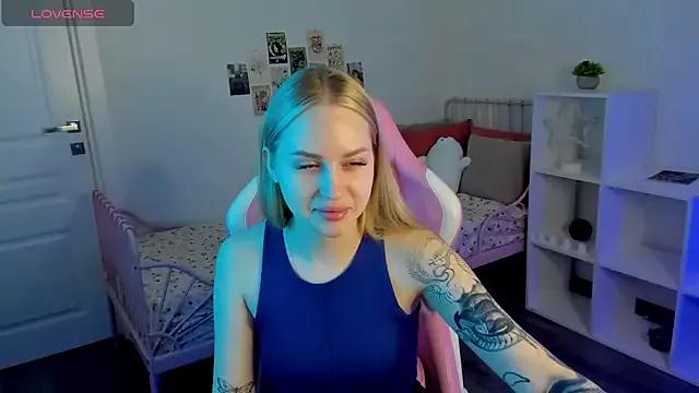 Carol__Cox from StripChat is Freechat