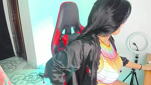 Try our streaming cams variety and talk on a personal level with our adorable girls streamers, showing off their bountiful shapes and dildos.