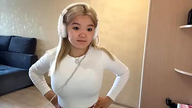Try our streaming cams variety and talk on a personal level with our adorable girls streamers, showing off their bountiful shapes and dildos.