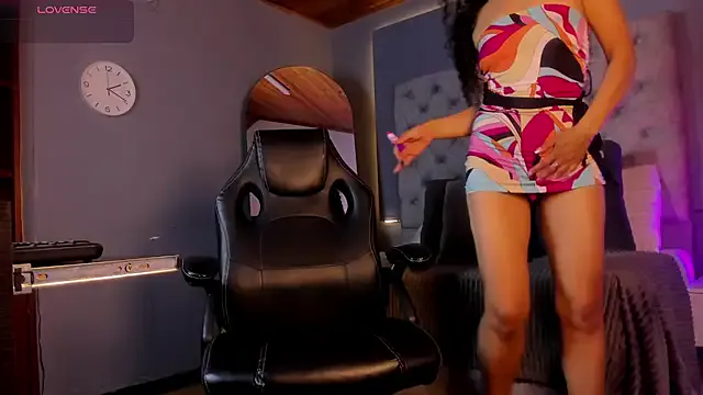 Try our streaming cams variety and talk on a personal level with our adorable girls streamers, showing off their bountiful shapes and dildos.