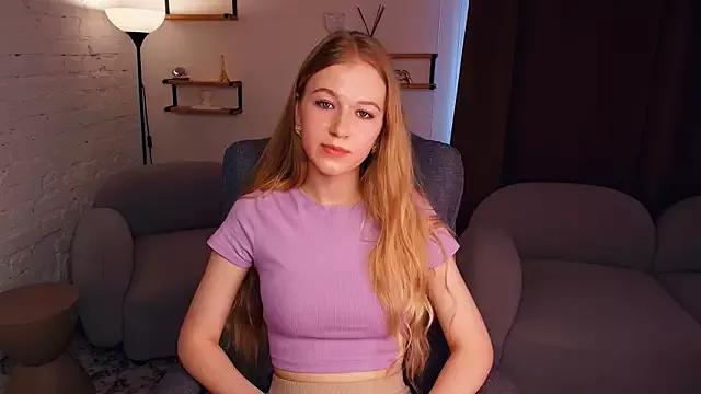 CarolFosster from StripChat is Freechat
