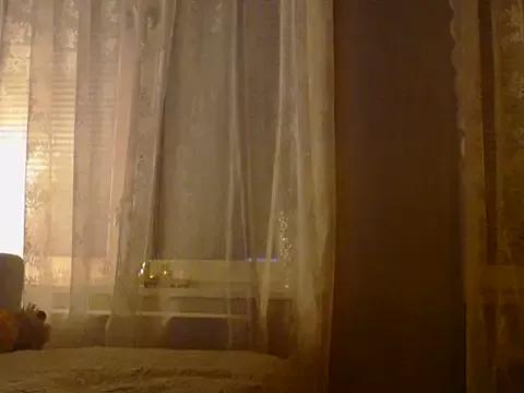 Carolina_orchid from StripChat is Freechat
