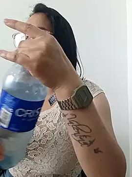 Caroline-17 from StripChat is Freechat