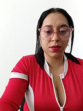 Caroline-17 from StripChat is Freechat