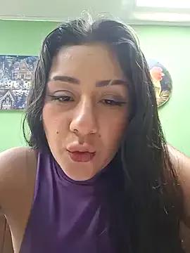 CAROLINE__07 from StripChat is Freechat