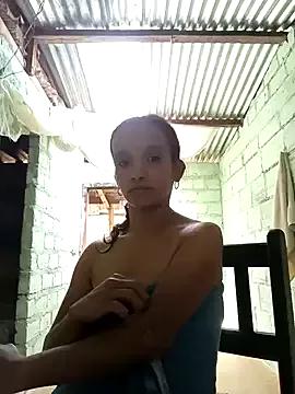 CarolineHans from StripChat is Freechat