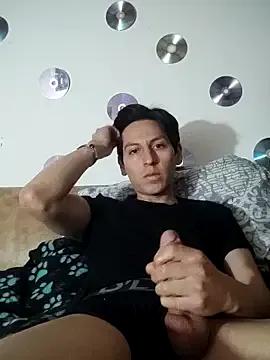 Carriata_larry from StripChat is Freechat