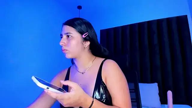 carrie_falcon from StripChat