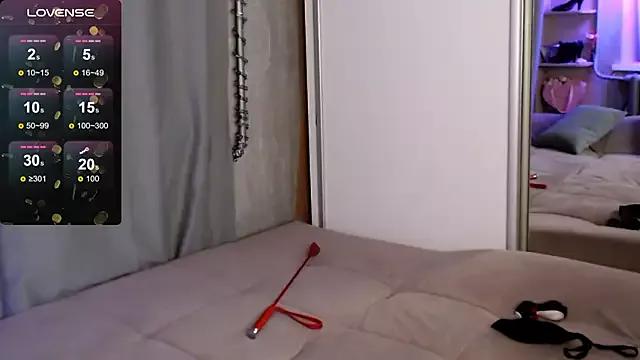 Carrie_Moonshine from StripChat