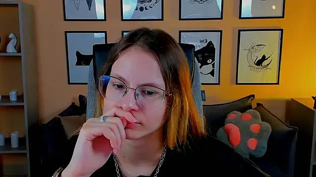 Try our streaming cams variety and talk on a personal level with our adorable girls streamers, showing off their bountiful shapes and dildos.