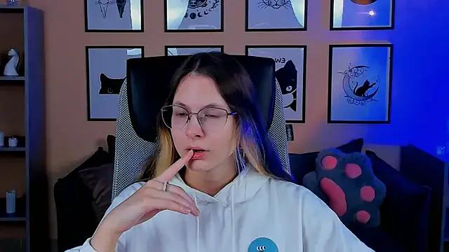 Carrie_Rose from StripChat is Freechat