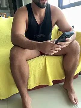 CasadoLutadorBigStuds from StripChat