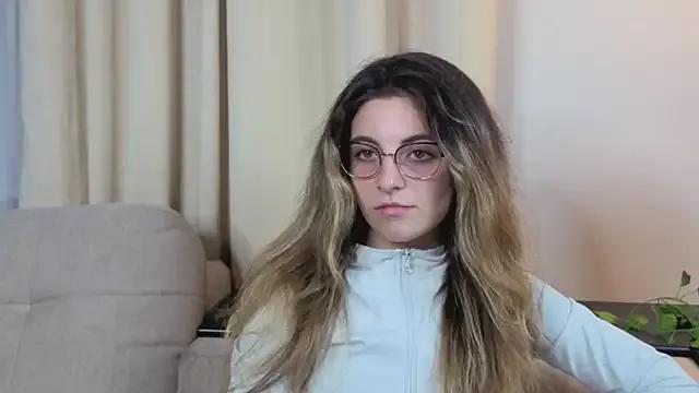 CasandraMickell from StripChat is Freechat