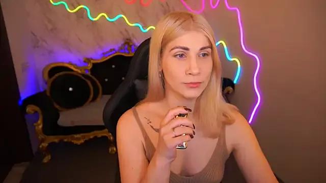 CassandraGood from StripChat