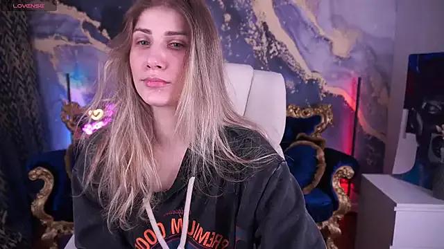 CassandraGood from StripChat
