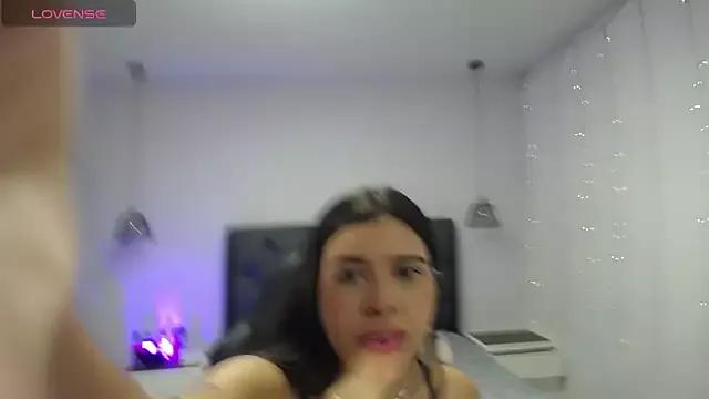 cassiehoward14 from StripChat