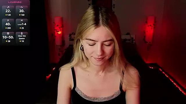 CassieMoan from StripChat