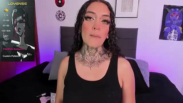 Cata_green from StripChat
