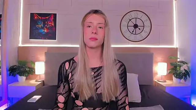 Try our streaming cams variety and talk on a personal level with our adorable girls streamers, showing off their bountiful shapes and dildos.