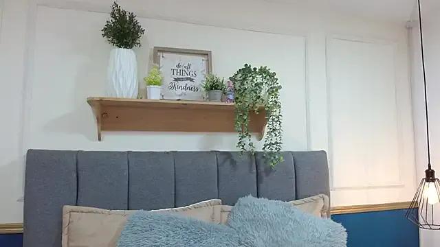 Try our streaming cams variety and talk on a personal level with our adorable girls streamers, showing off their bountiful shapes and dildos.