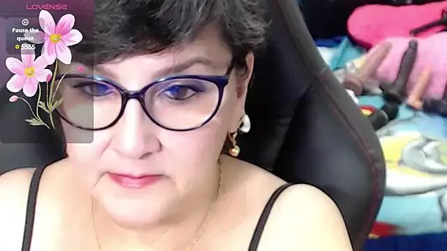 cataleya_mom from StripChat