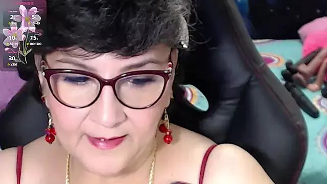 cataleya_mom from StripChat