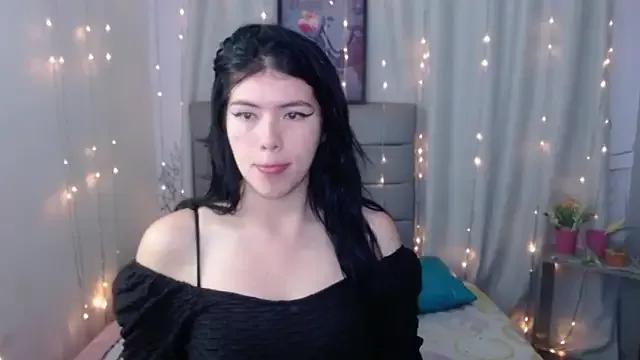 catalinahot707rs from StripChat is Freechat
