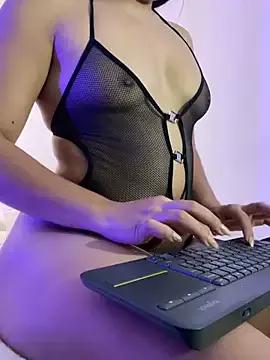 Catalinamendez333 from StripChat is Freechat