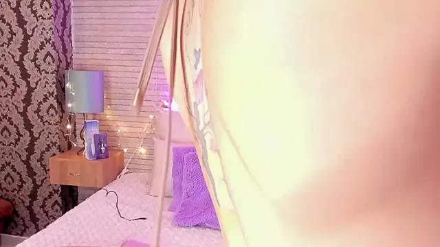 Catalinna_Thompson from StripChat