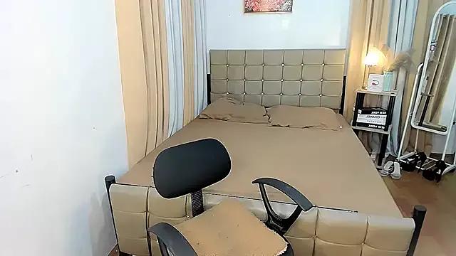 Try our streaming cams variety and talk on a personal level with our adorable girls streamers, showing off their bountiful shapes and dildos.