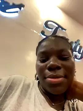 CBonita from StripChat is Freechat