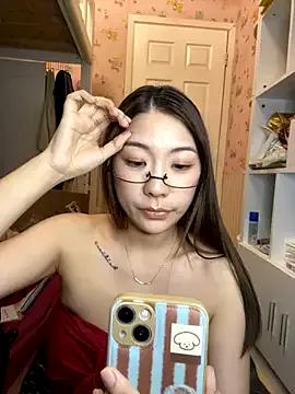 Cecilia1020 from StripChat