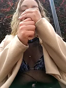 celeste_83 on StripChat 